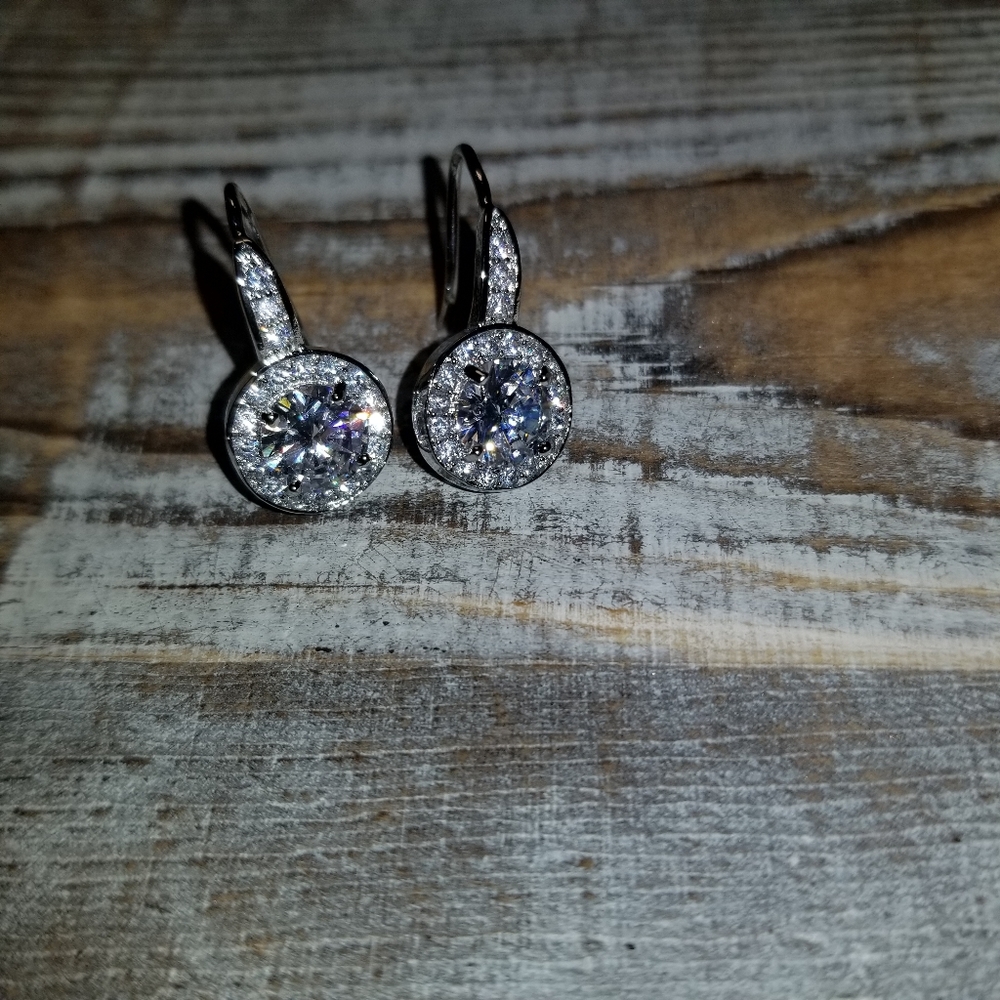 Absolutely Stunning 925 CZ earrings - Picture 3 of 6